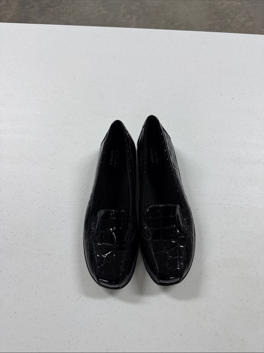 Black Croc-Embossed Leather Loafers - Classic ladies Slip-Ons